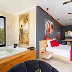 Villa Patara 3 Bedroom With Private Pool Hot Tub *
